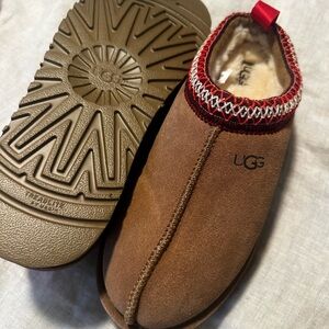 UGG Tazz Platform Slippers